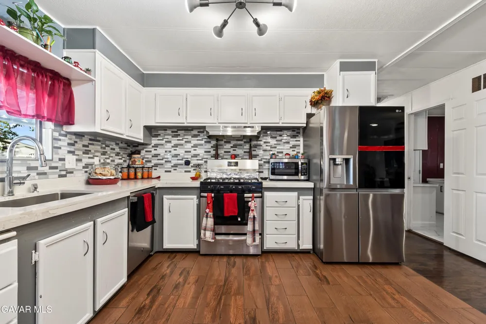 3300 15th St W Street ## 242 Rosamond, CA 93560