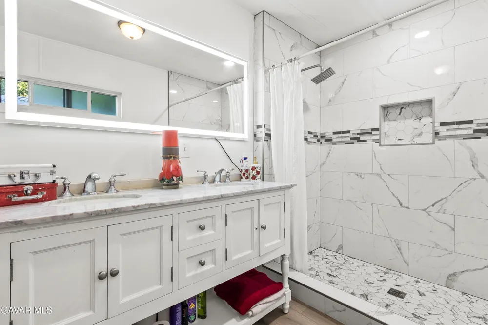 3300 15th St W Street ## 242 Rosamond, CA 93560