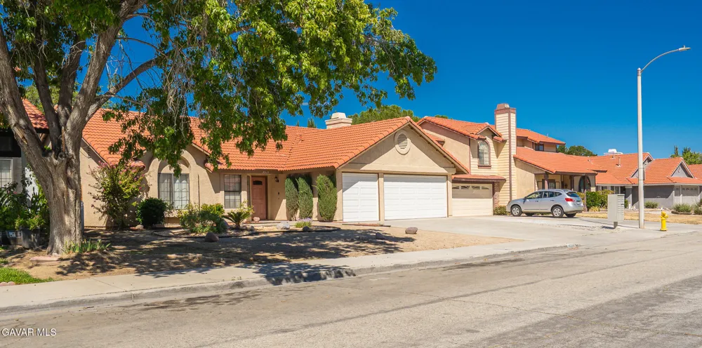 37519 Rose Street Palmdale, CA 93552
