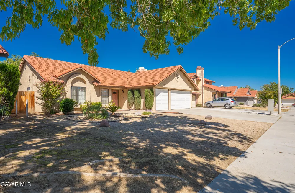 37519 Rose Street Palmdale, CA 93552