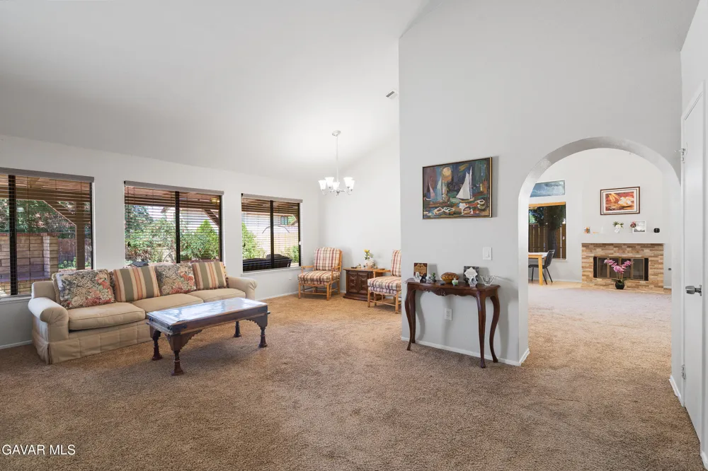 37519 Rose Street Palmdale, CA 93552