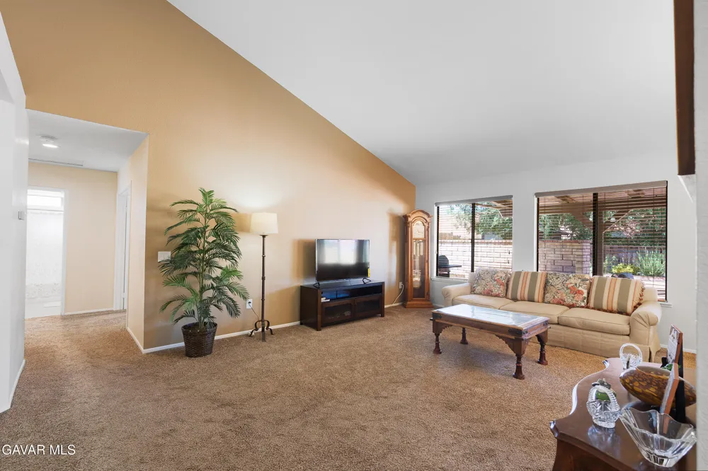37519 Rose Street Palmdale, CA 93552