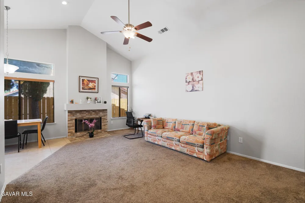 37519 Rose Street Palmdale, CA 93552
