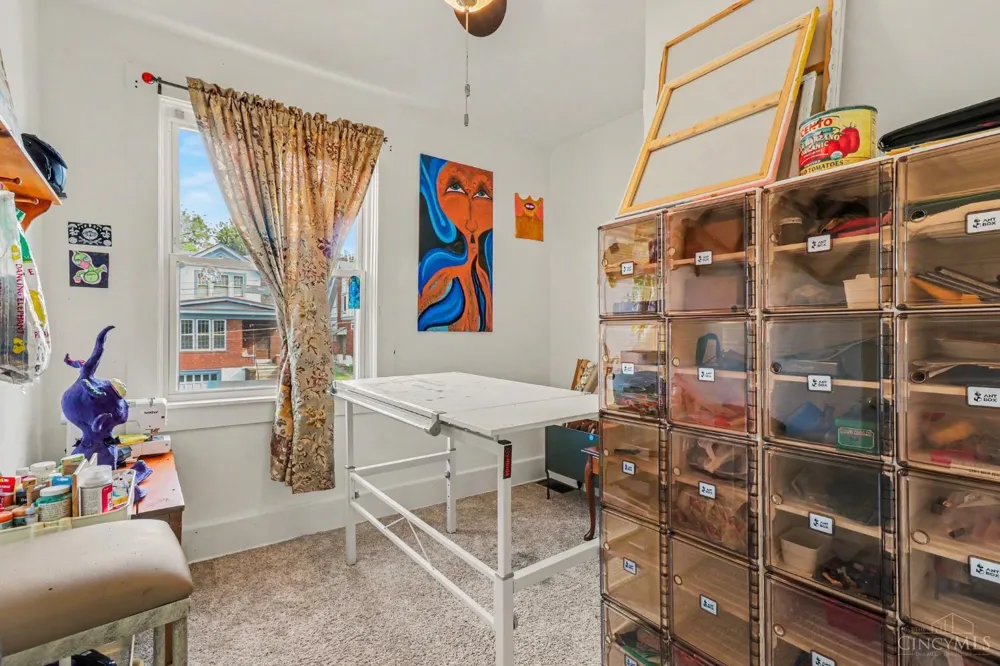 4049 St Williams Avenue Cincinnati, OH 45205