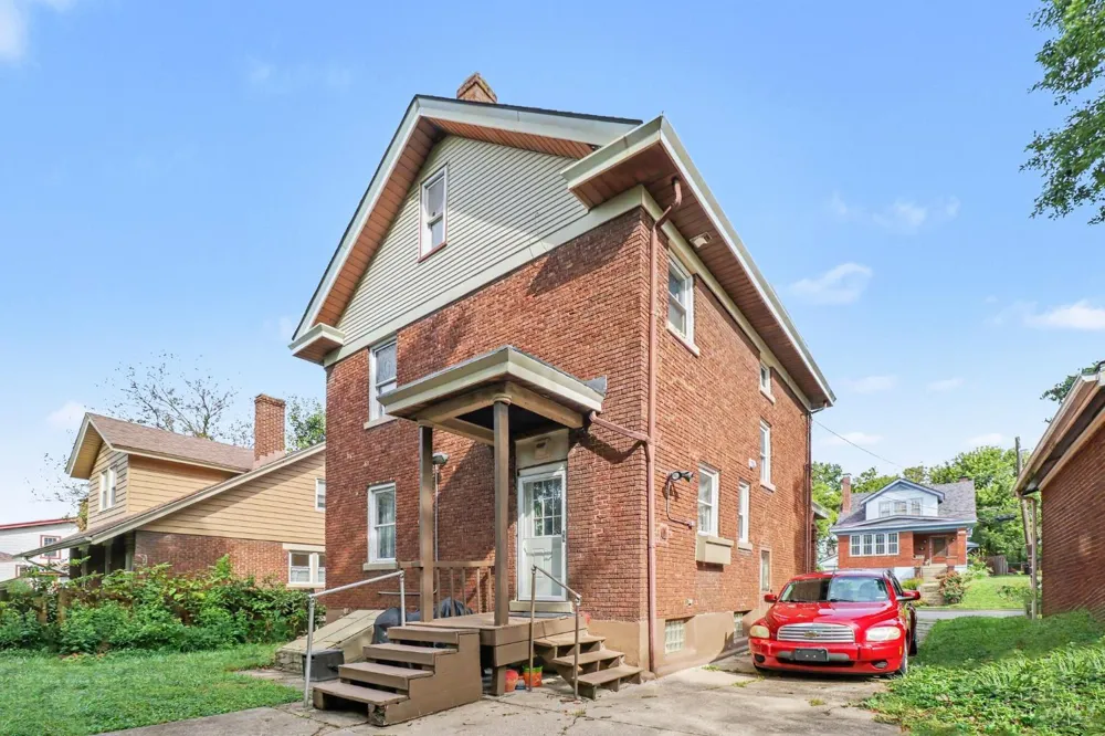 4049 St Williams Avenue Cincinnati, OH 45205