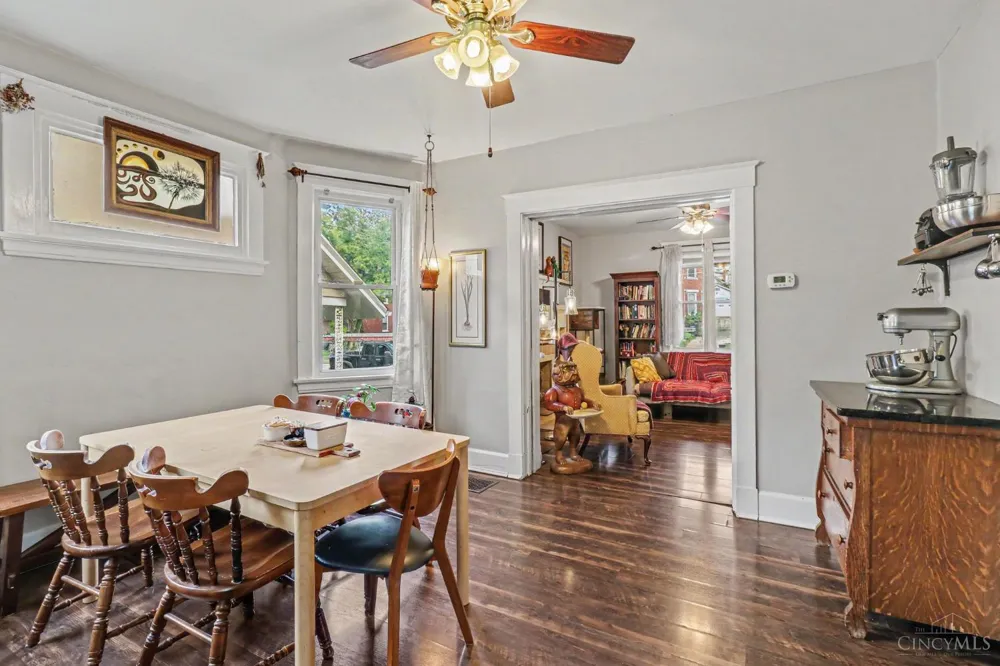 4049 St Williams Avenue Cincinnati, OH 45205
