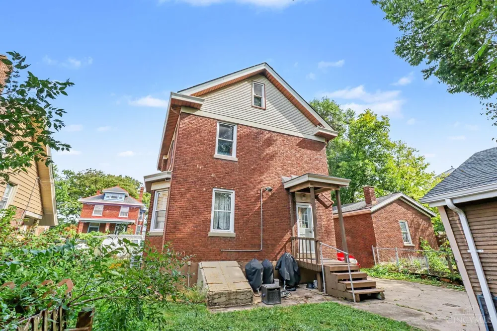 4049 St Williams Avenue Cincinnati, OH 45205