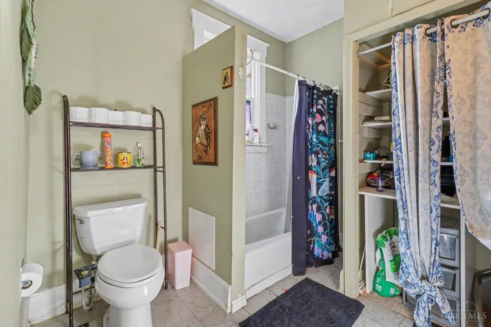 4049 St Williams Avenue Cincinnati, OH 45205