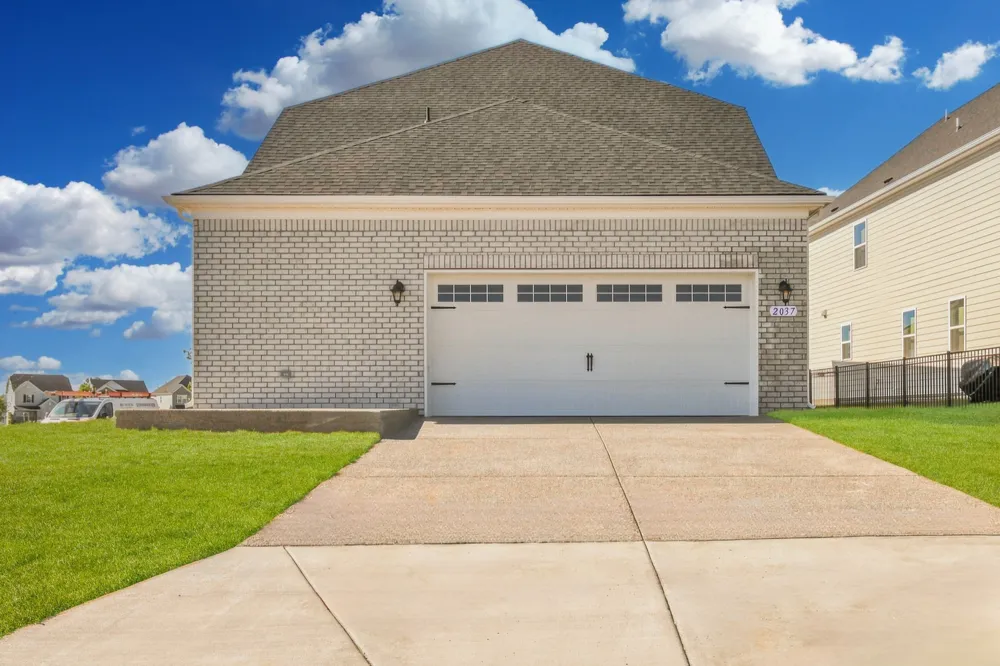 2534 Bovine Boulevard Nolensville, TN 37135