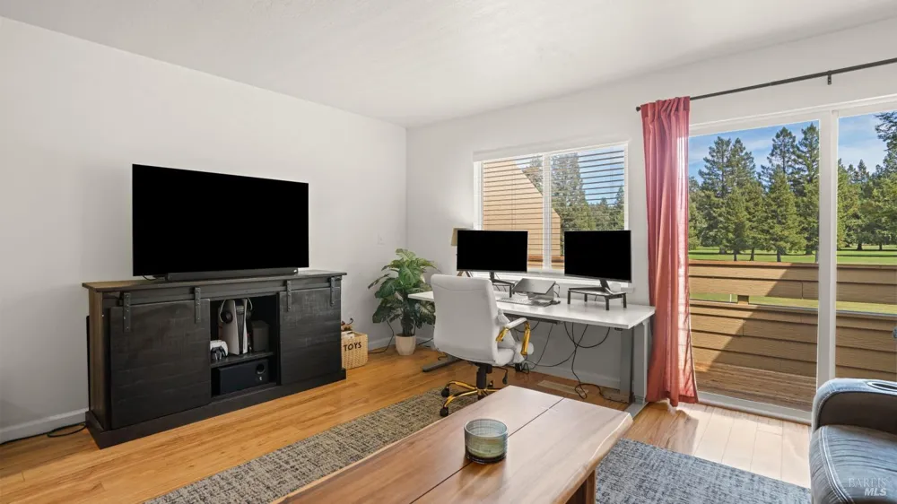 3026 Yulupa Avenue Santa Rosa, CA 95405
