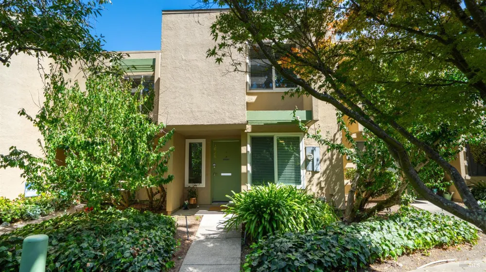 3026 Yulupa Avenue Santa Rosa, CA 95405