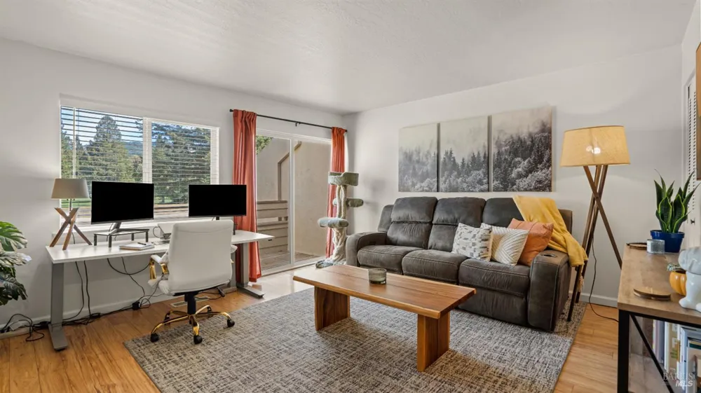 3026 Yulupa Avenue Santa Rosa, CA 95405
