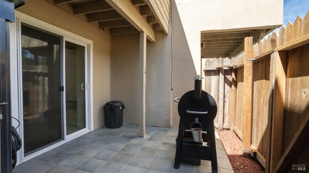 3026 Yulupa Avenue Santa Rosa, CA 95405