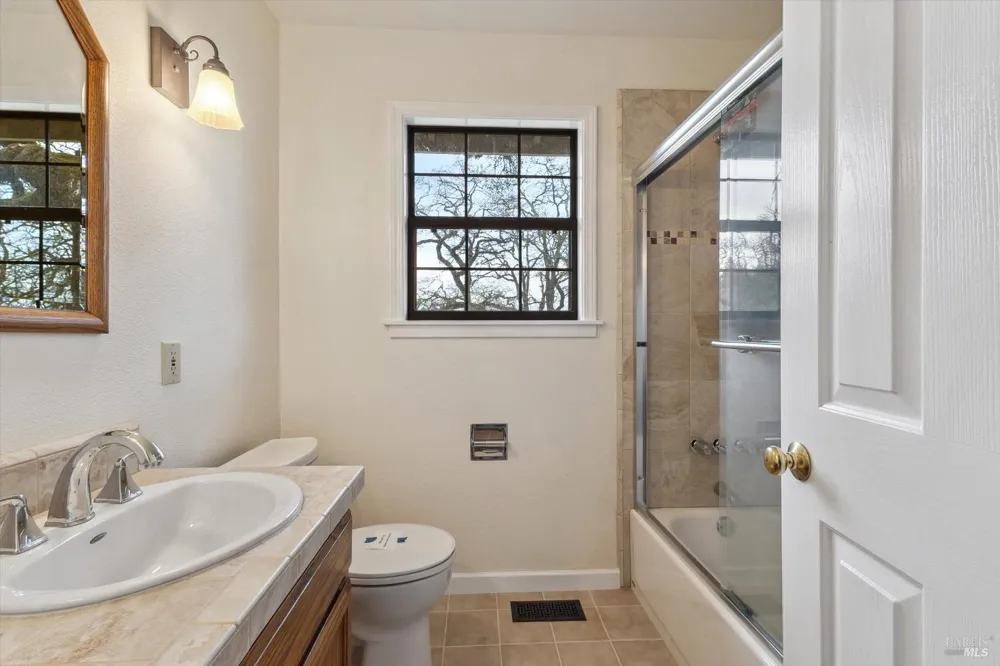 8401 Brandywine Drive Ukiah, CA 95482