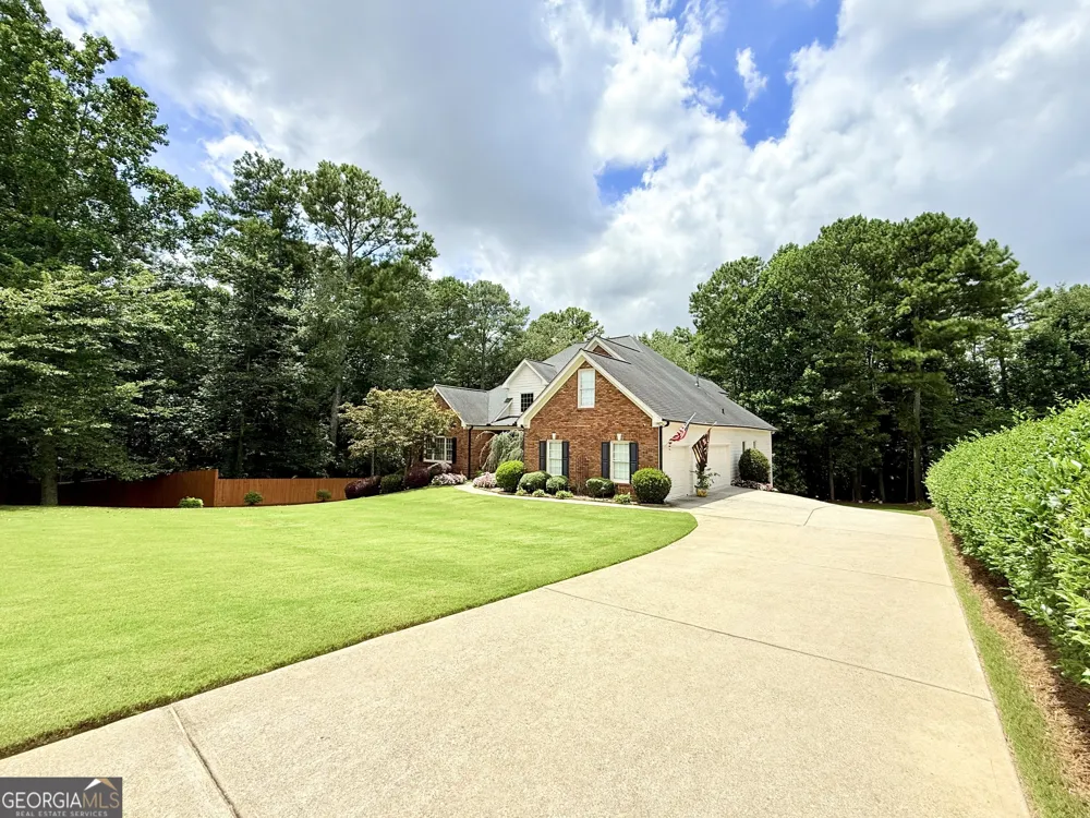 2653 White Rock DR Buford, GA 30519