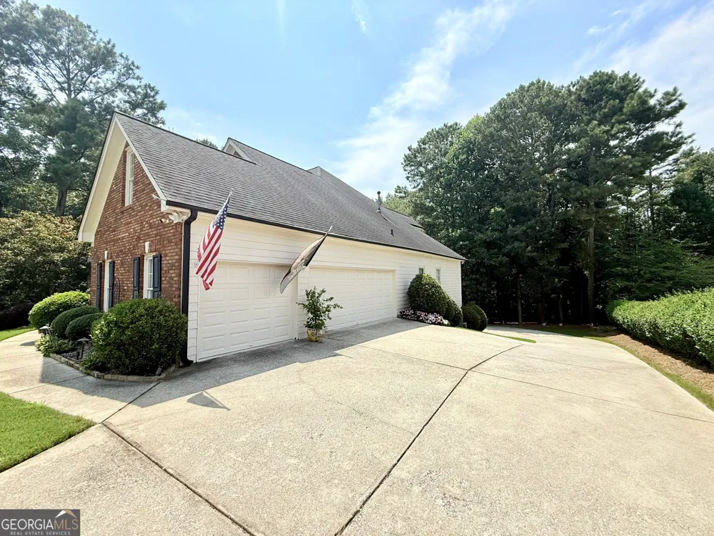 2653 White Rock DR Buford, GA 30519