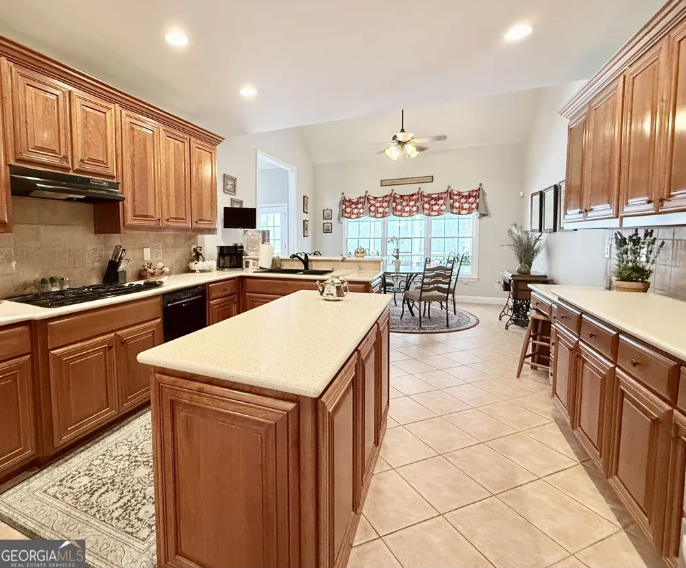 2653 White Rock DR Buford, GA 30519