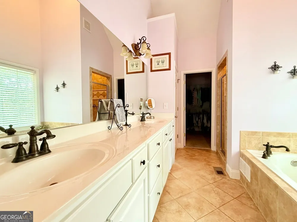 2653 White Rock DR Buford, GA 30519