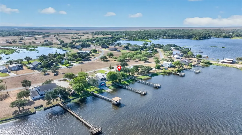 152 Zenna Drive Mathis, TX 78368