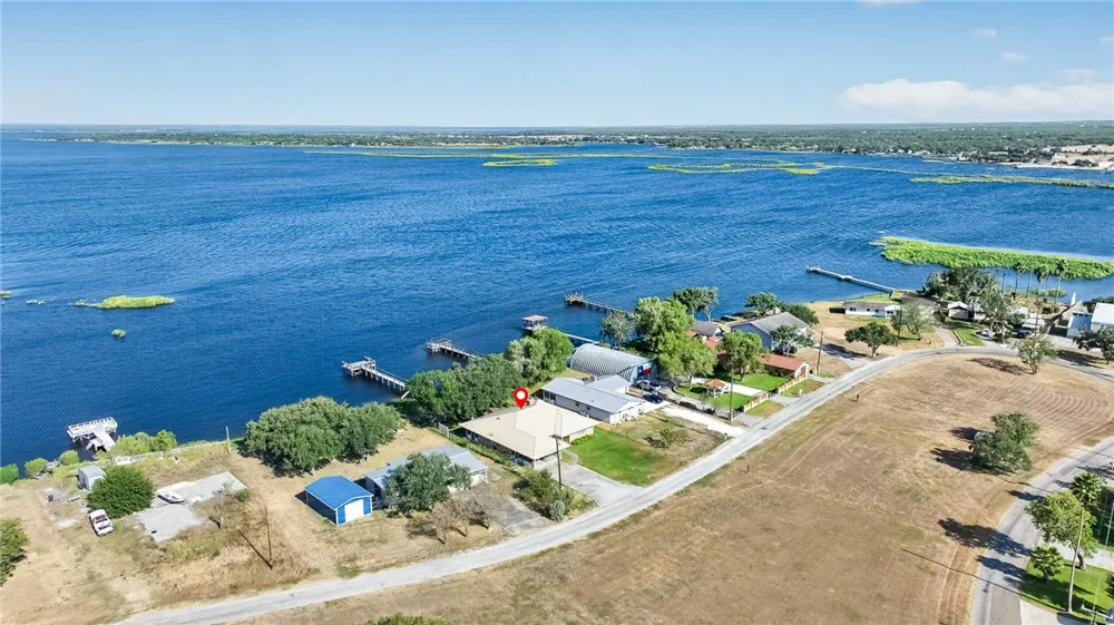 152 Zenna Drive Mathis, TX 78368