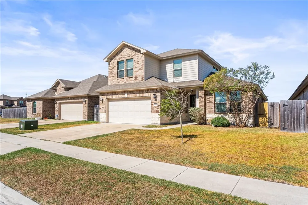 8142 Luz De Luna Street Corpus Christi, TX 78414