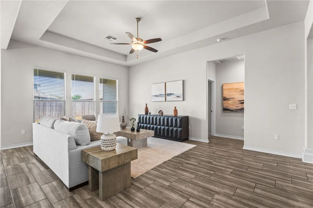 8142 Luz De Luna Street Corpus Christi, TX 78414