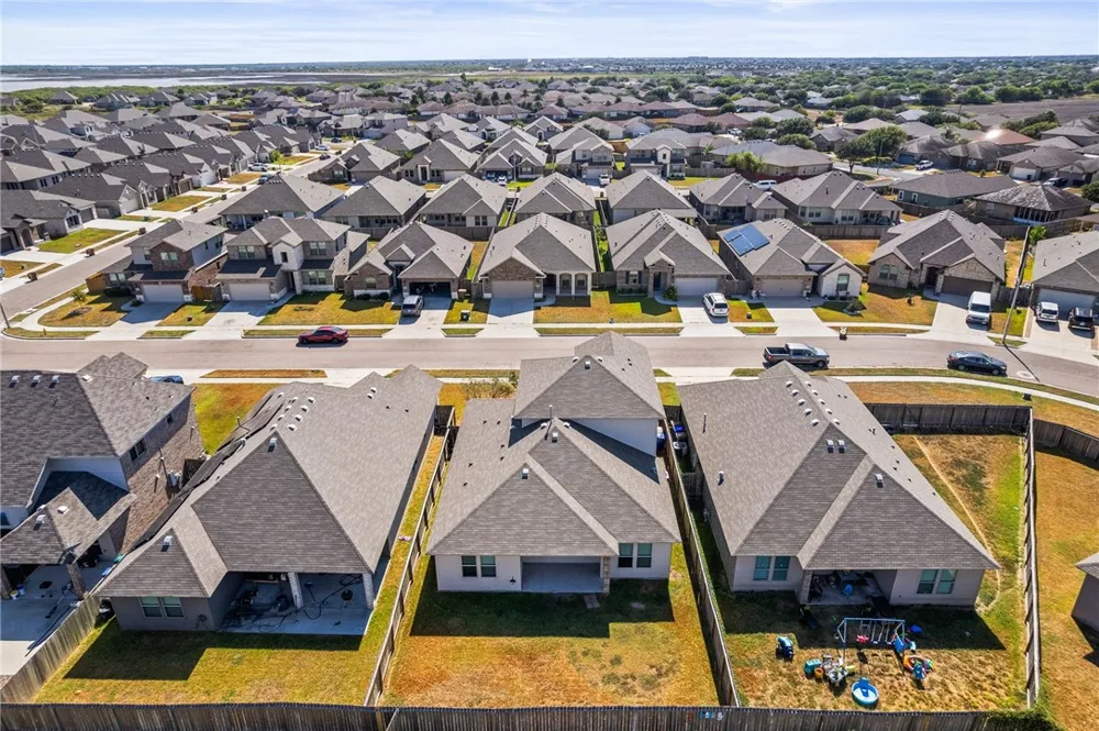 8142 Luz De Luna Street Corpus Christi, TX 78414