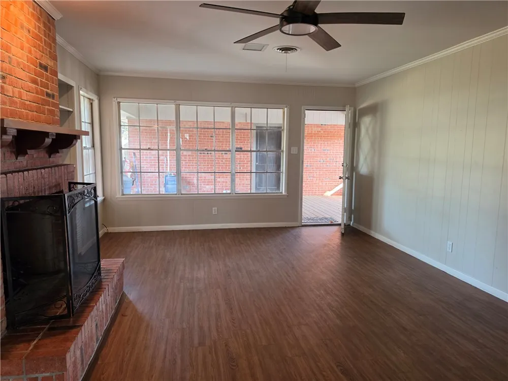 749 San Patricio Avenue Taft, TX 78390