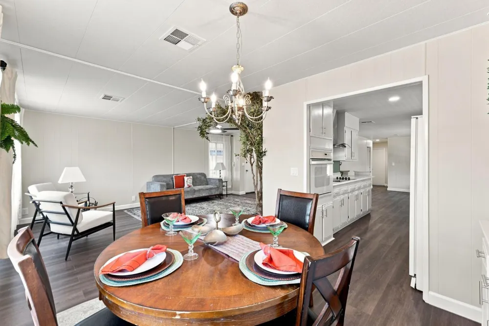 221 W Herndon Avenue #9 Pinedale, CA 93650