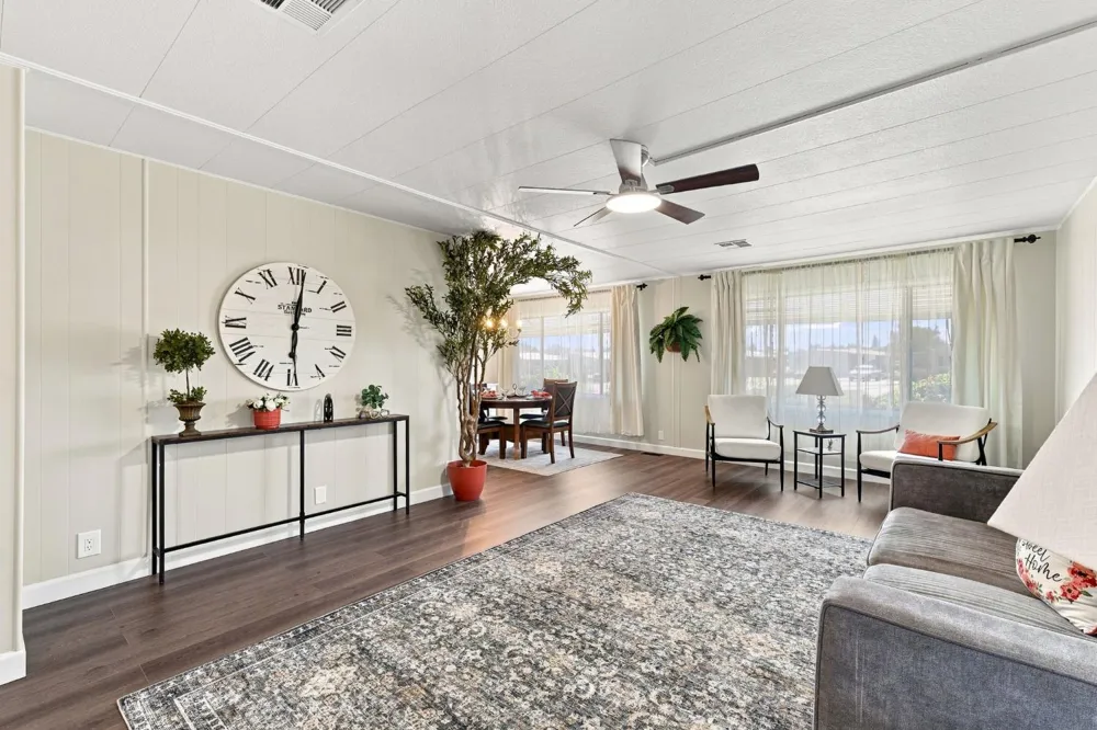 221 W Herndon Avenue #9 Pinedale, CA 93650