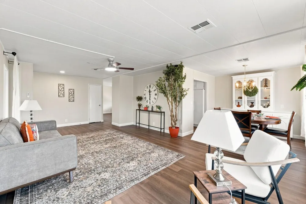 221 W Herndon Avenue #9 Pinedale, CA 93650