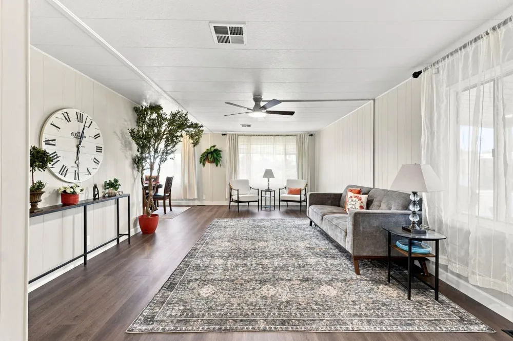 221 W Herndon Avenue #9 Pinedale, CA 93650