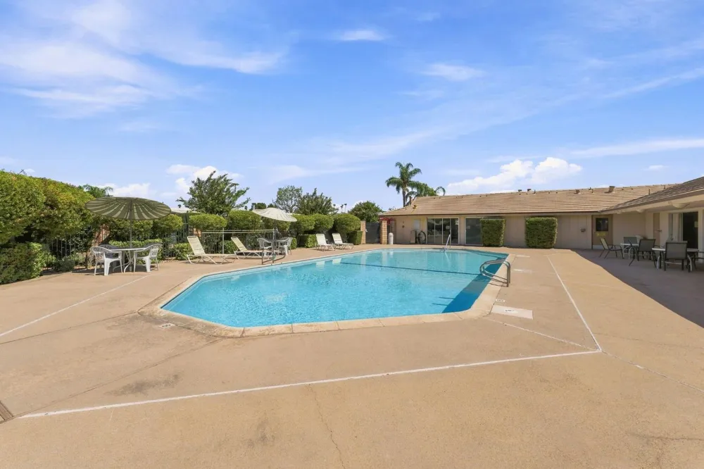 221 W Herndon Avenue #9 Pinedale, CA 93650
