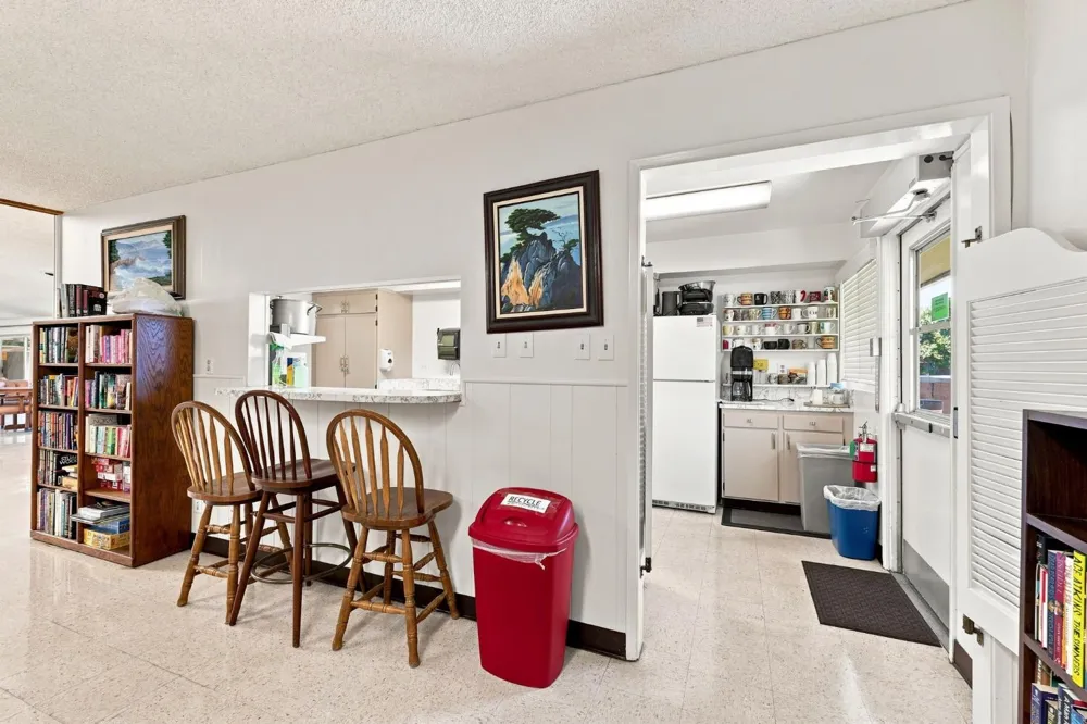 221 W Herndon Avenue #9 Pinedale, CA 93650