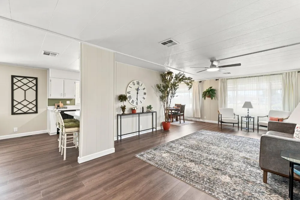 221 W Herndon Avenue #9 Pinedale, CA 93650