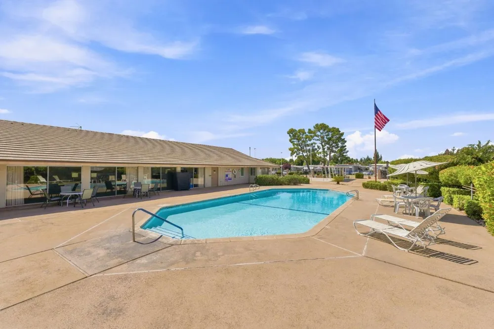 221 W Herndon Avenue #9 Pinedale, CA 93650