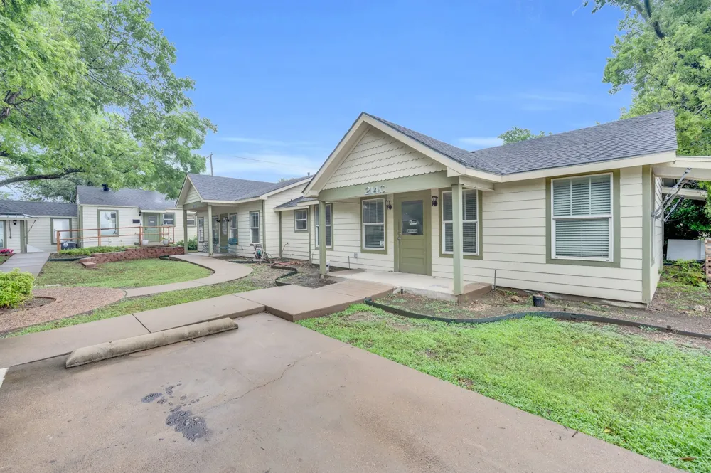 214 W Belt Line Road #B Cedar Hill, TX 75104