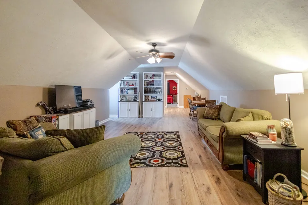 110 Rabbit Run Bell Buckle, TN 37020