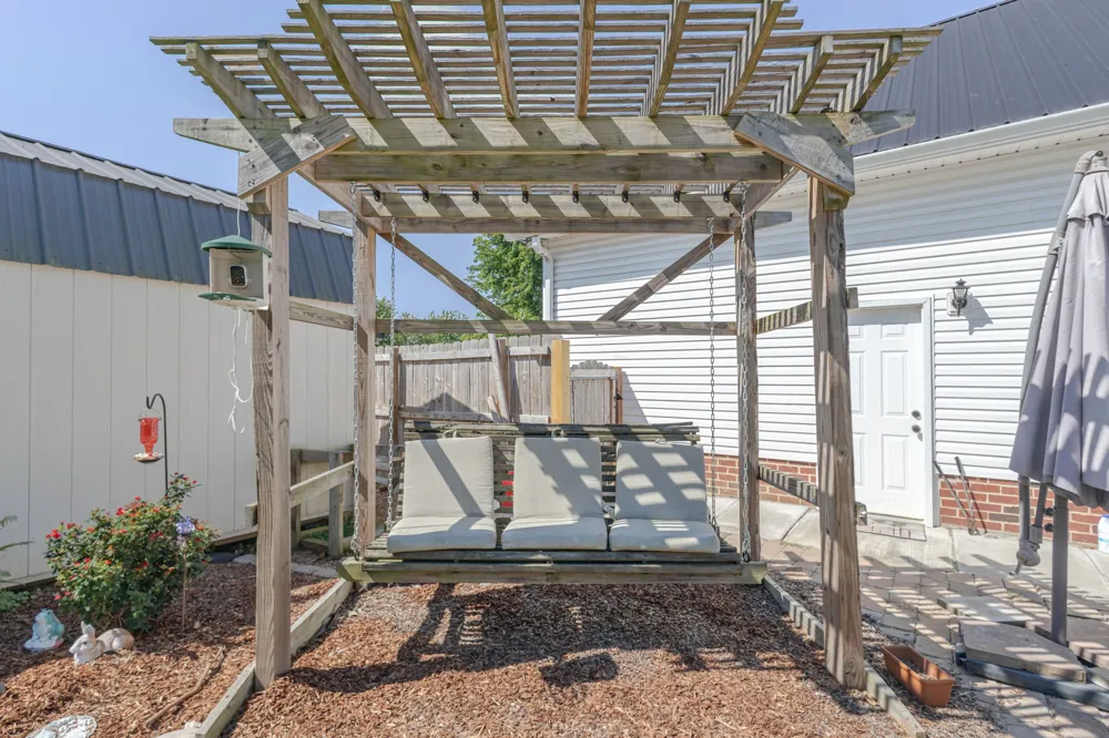 110 Rabbit Run Bell Buckle, TN 37020