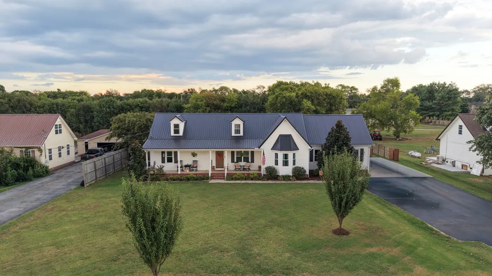 110 Rabbit Run Bell Buckle, TN 37020