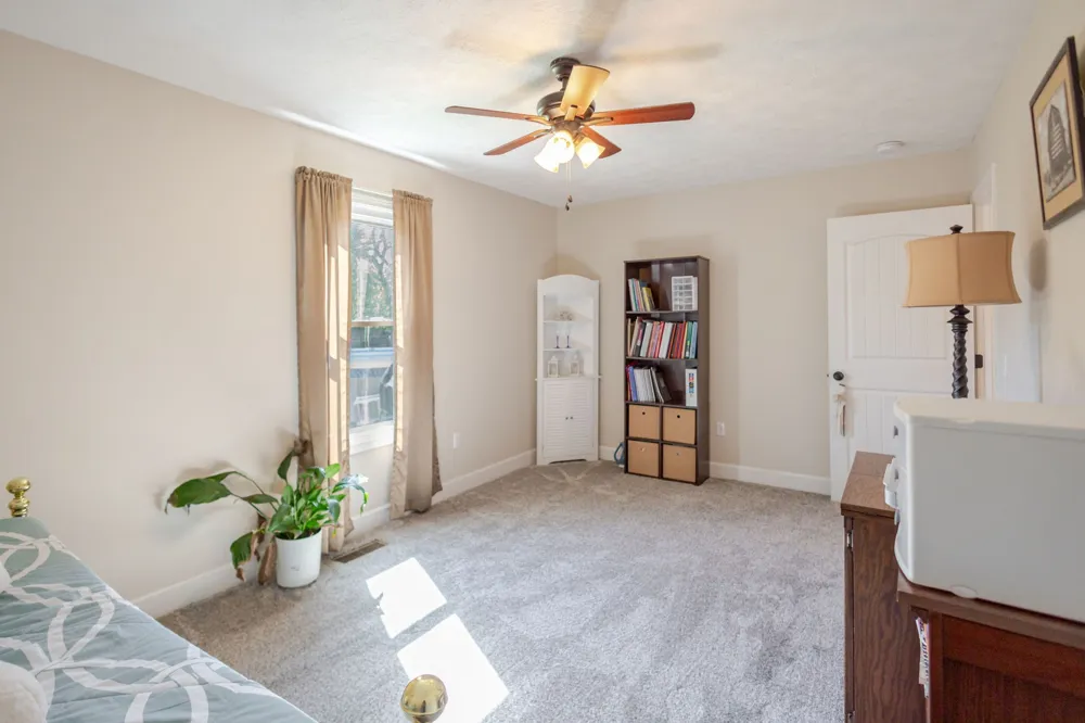110 Rabbit Run Bell Buckle, TN 37020