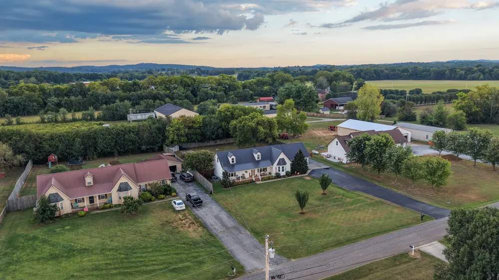 110 Rabbit Run Bell Buckle, TN 37020
