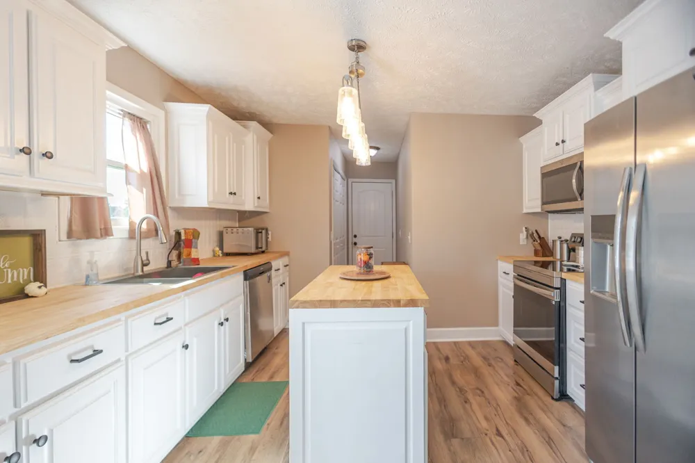 110 Rabbit Run Bell Buckle, TN 37020