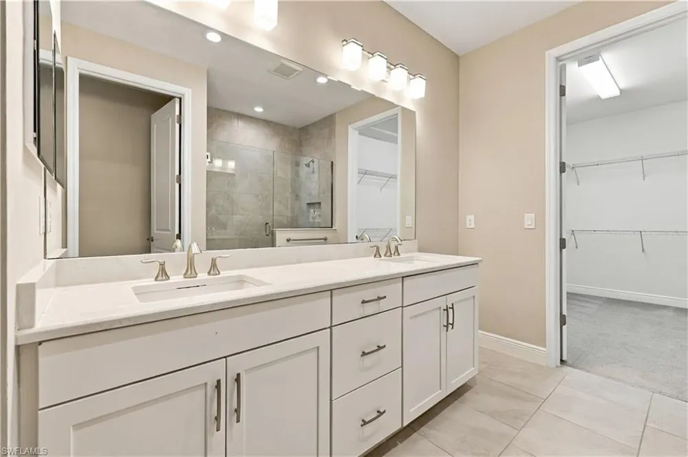 2626 Seychelles Circle #1405 Naples, FL 34112