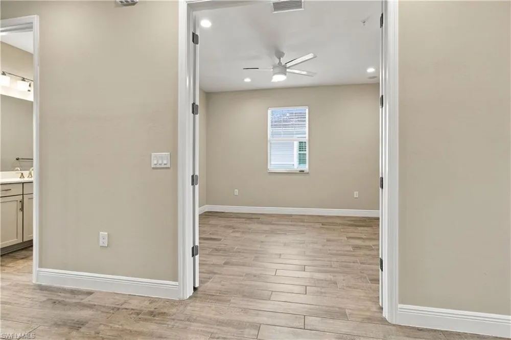 2626 Seychelles Circle #1405 Naples, FL 34112