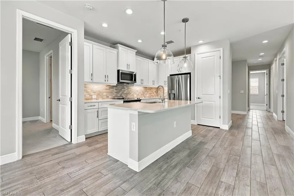 2626 Seychelles Circle #1405 Naples, FL 34112