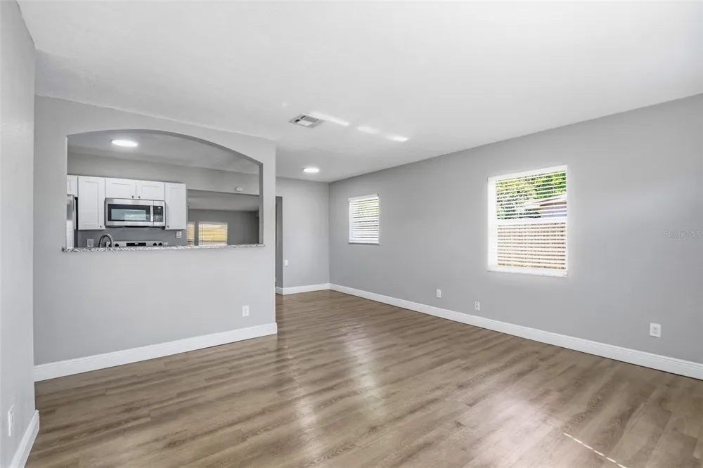 4359 NEPTUNE DRIVE SE St Petersburg, FL 33705