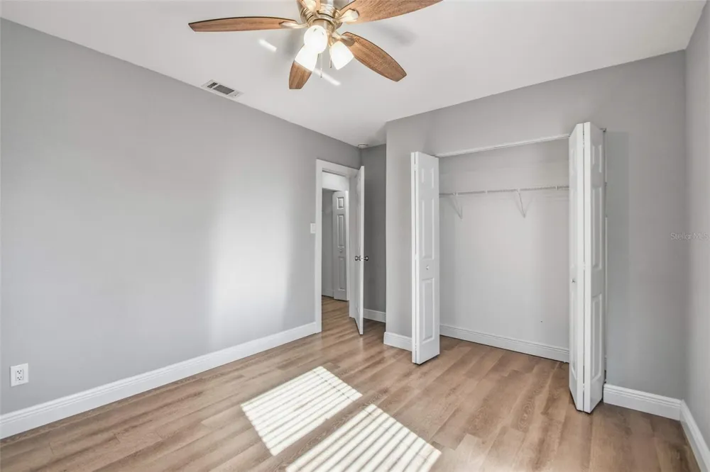 4359 NEPTUNE DRIVE SE St Petersburg, FL 33705