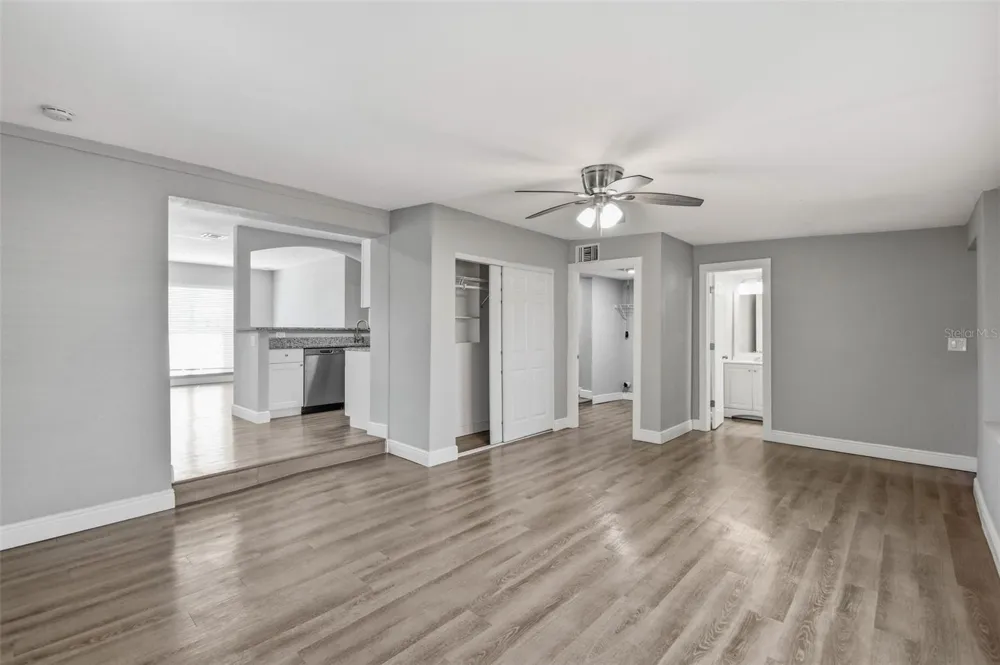 4359 NEPTUNE DRIVE SE St Petersburg, FL 33705