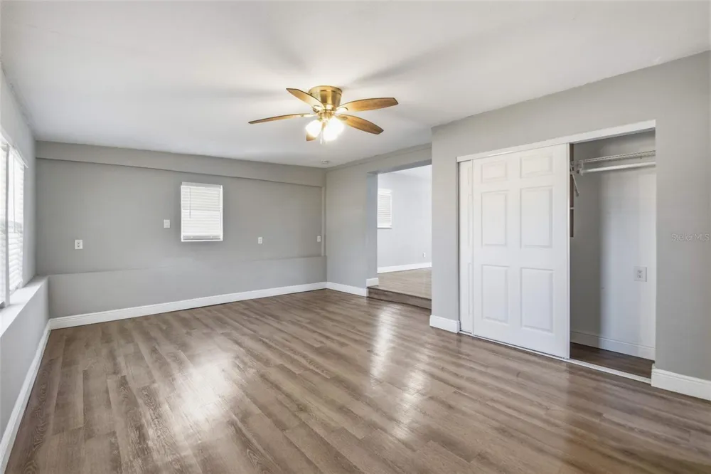 4359 NEPTUNE DRIVE SE St Petersburg, FL 33705